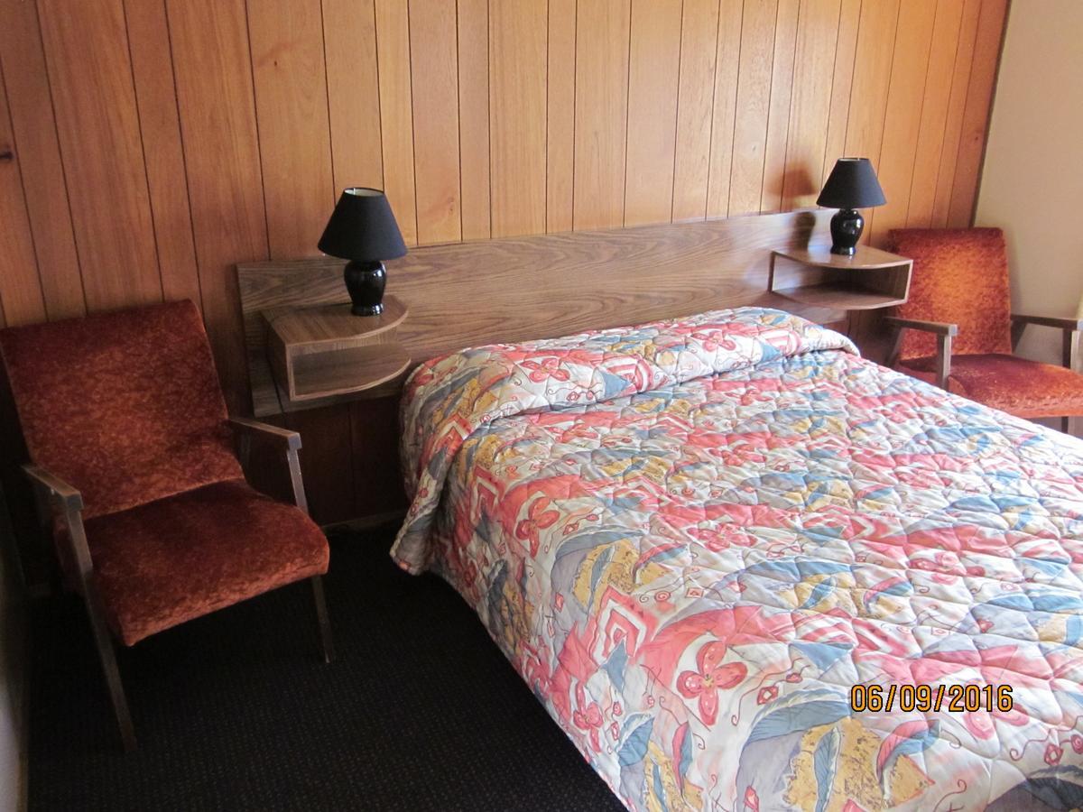 Valleyview Motel Williams Lake Kültér fotó